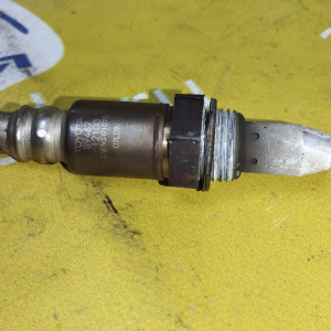 Датчик кислородный Toyota 3ZZ Corolla ZZE141 4 конт. номер 1 89467-12100