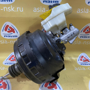 Главный тормозной цилиндр Volkswagen Tiguan 5N1/5N2 Правый руль, с датчиком + вакуумный усилитель 5N2614105C 3C2614019E