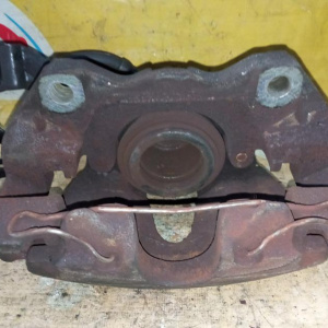 Суппорт Opel F35/F48/F69/F75/XM220 Astra G перед, лев Ate FN3 57/25  под диск 280x25