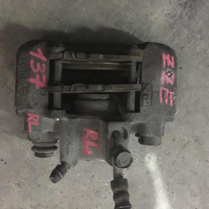 Суппорт Toyota ZZE137/ZZE131/ZZE132/ZZE133/ZZE122/ZZE123/ZZT230/ZZT231/NHW11/ZZE128 зад, лев 47750-20620 Под колодку-(04466-20090). Voltz/Matrix