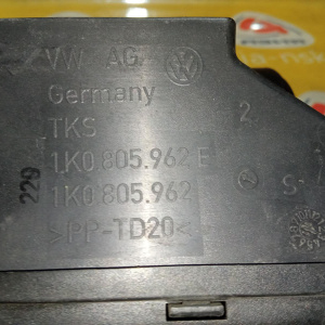 Воздухозаборник Volkswagen Tiguan B6/3C2/5N1 '2011 1K0805962E