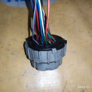 Разъём управления акпп Nissan Murano/Teana Z50/Z51/J31/U31 VQ35-DE R 2WD/4WD CVT наружный 22 контакта ( провода во всех отверстиях )