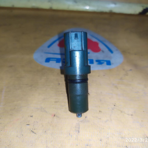 Датчик скорости Toyota 89411-33010 / 89413-24010 Camry ACV30 2AZ/1MZ 2WD/4WD a/t 2 конт. верх,  ( перед=зад ) U241E/U250E/U151F