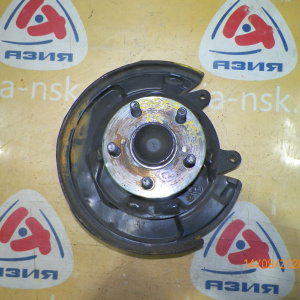 Ступица Toyota ZZE137/ZZE136/ZZE130/ZZE131/ZZE132/ZZE133 Voltz/Matrix зад, прав 2WD ABS(дефект датчика). Голая без диска и суппорта. 42450-01010.