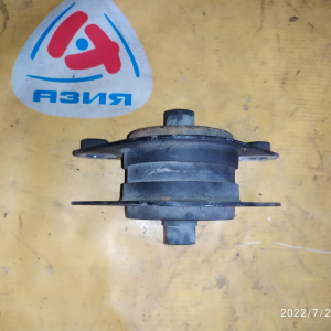 Подушка двигателя Mazda/Nissan F8/R2/RF Bongo#Vanette SK22W/SK82 2WD задний привод m/t ДЕФЕКТ мкпп=акпп R 11330HA003