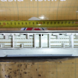 Компьютер ДВС Toyota ist/Funcargo 89661-52410 1NZ-FE NCP25/NCP65 разъёмы компьютера в 3 ряда
