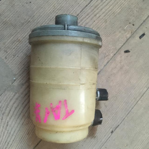 Бачок Гидроусилителя HONDA TA1/TA2/RA6/RA7 Avancier/Odyssey F23A 53701-S2X-003