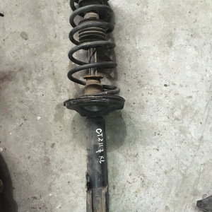 Стойка TOYOTA CT210 зад, лев