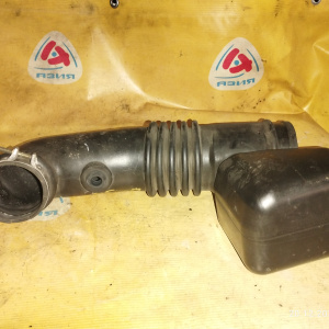 Гофра впускного коллектора Isuzu 6VD1 Wizard UES25W резиновая 897194-710