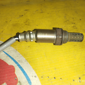 Датчик кислородный Mitsubishi 4G63 Airtrek CU2W перед, прав 4 конт. номер 1 SOHC 234000-8576 / MR578199