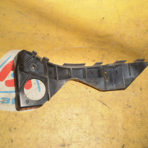 Крепление бампера Toyota Voltz ZZE136 Дефект крепления перед, лев 52116-01040