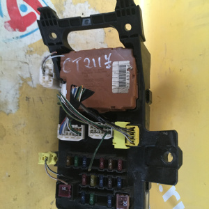 Блок предохранителей TOYOTA CT210 82641-20200