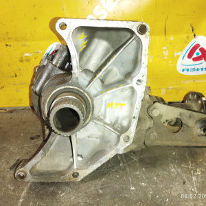 Раздатка Nissan YD22 Wingroad Y11 m/t ФЛАНЕЦ 33100-4N210