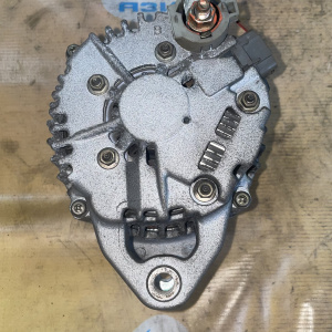Генератор Mazda B3/B5/ZL-DE Demio/Familia DW3W DW5W BJ5P ( PD ) 2 конт. 4 ручейка B5C7 / LR170-759