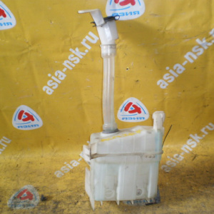 Бачок омывателя Toyota ACM21/AZR60 Ipsum/Noah (с горловиной)