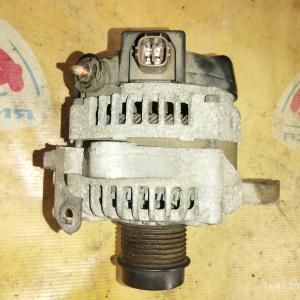 Генератор Toyota 2TR Hiace TRH201 4 конт. пластиковая крышка с муфтой ( IG/S/L/M ) 12V. 130A. 27060-75382 / 65-8590