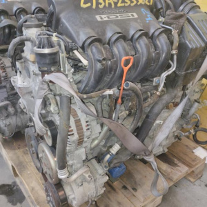 Двигатель Honda L13A-2333629 передний привод 8 кат. без навесного Fit GD1-2808393