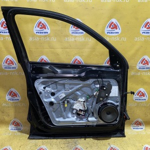 Дверь боковая Volkswagen Tiguan 5N1 '2008 перед, лев LC9X в сборе, молдинг (скол на накладке рамы окна) 5N0831055B