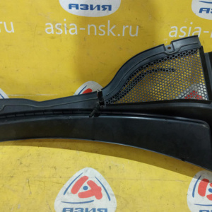 Решетка под лобовое стекло Volkswagen Tiguan 5N1 '2011 Правый руль 5N2819404 5N2819403