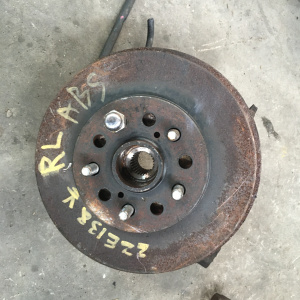 Ступица Toyota ZZE138 Voltz зад, лев 4WD ABS бараб.