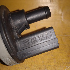 Клапан вентиляции топливного бака Volkswagen 06D133517B Touareg 1K1/1T1/B6/3C2/4LB/7LA/7L6 AXW/BLR/BLX/BVY/BHK FSI VAG
