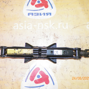 Домкрат Toyota Corolla/Sprinter AE110 09111-12100 700 кг.