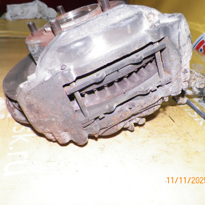 Ступица TOYOTA/Lexus UDJ200/GRJ200/UZJ200/VDJ200/URJ201 Land Cruiser#LX450d/LX570 перед, лев 4WD ABS. В сборе. 43212-60190