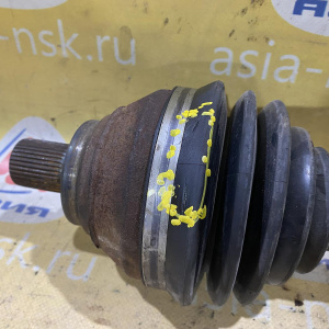 Привод Volkswagen 5N1/5N2 Tiguan CCZC/CCZD перед, прав 4WD 7-ступ. робот 5N0407766D