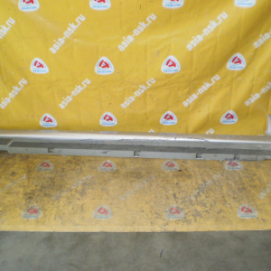 Накладка на порог Mazda Premacy CP8W R Дефект C153 51P41