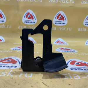 Крючок капота Mercedes C-Class W204 A2048800064