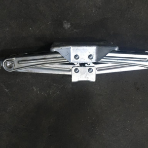 Домкрат Honda CL7/CL8/CL9/CM1/CM2/CM3/GJ1/EU1/EU3/EU4/FD1/FD2/ES1/ES3/GD1/GD4/GD6/GE6/GE9/GB1/GB3/GK1/UC1 89310-S5A-013 850 кг. (F).