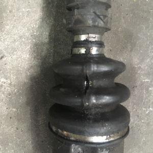 Привод Nissan J10 Dualis/Qashqai MR20DE перед, прав 2WD дефект пыльника