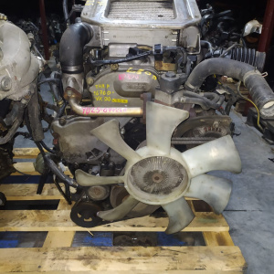 Двигатель Nissan YD25DDTI-077268 тнвд 16700VK500 NP300 D22 '1998-2011