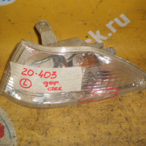 Габарит TOYOTA 20-403 L Carina ST210 дефект стекла