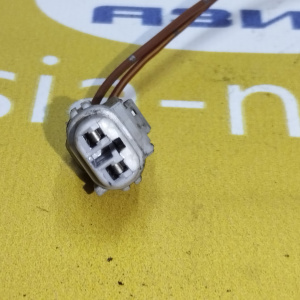 Разъём трамблёра / ТНВД Toyota 90980-11038 Land Cruiser Prado KZJ95/AE111 1KZ/4A/5A/4E/5E 2 конт. на нижний клапан с проводом