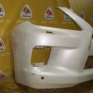 Бампер TOYOTA/Lexus Land Cruiser#LX570 UZJ200 '2012-2015 перед под сонары,(под омыватели) Следы ремонта 52119-60K60