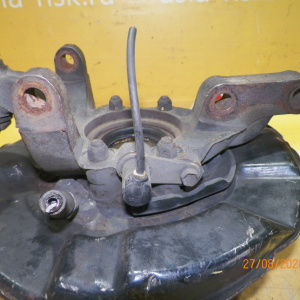 Ступица TOYOTA MCU25/ACU25/SXU15/ACU15/MCU15 Kluger V '-08.2003 зад, лев 4WD ABS  disk ГОЛАЯ 42305-33020.42301-32060
