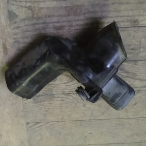 Воздухозаборник Toyota Carina ED/Corona Exiv ST202 17751-74040