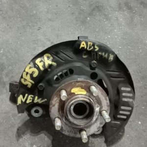 Ступица Subaru SF5/SF9/SG5/SG9/BH5/BE5/GG2/GG3/GD2/GD3 Forester '2000 перед, прав 2WD/4WD ABS.  Голая без диска и суппорта. ABS с привода. 28012AC040.28313AE0