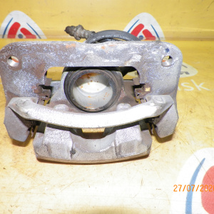 Суппорт Toyota ACM10/ACN10/ACN15/CXM10/MCV20/MCV21/MCV25/MCX10/SXM15/SXN10/SXN15/SXV25 перед, прав 47730-33120 2WD/4WD ПОД ДИСК 275 *28 V28. (60-17). Gaia/Nad