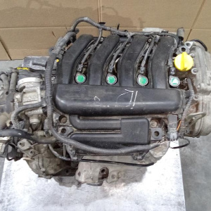 Двигатель Renault Clio 3 K4M801/K4MC801-D035003 1.6 VVTi 4AT В сборе (дефект крышки клапанов) BR/CR '2009