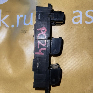 Пульт стеклоподъемника NISSAN Serena C24 25401-CX000