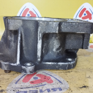 Хвостовик кпп Mitsubishi Pajero 6G72/4D56 a/t 03-72L ( не S/SELECT )