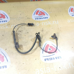 Датчик ABS Toyota Voxy/Noah ZRR70/ZRR75 перед, прав 89542-28110