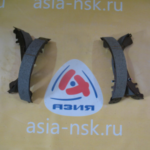 Колодки тормозные Toyota ZM-04495-02080 R Vitz/Platz/Corolla/Prius/Vista/Vista Ardeo NCP15/NZE120/NHW10/ZZV50 под барабан