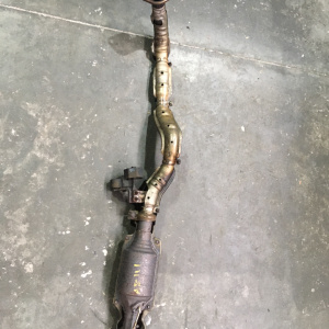 Toyota Corolla Spacio AE111 Передняя часть c катализат