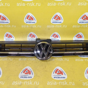 Решетка радиатора Volkswagen Golf 7 5G1 '2017 5G0853653Q