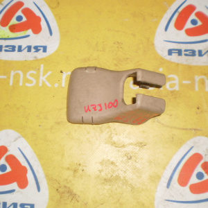 Обшивка салонная(заглушка петли сидения) Toyota Land Cruiser UZJ100 72137-60080