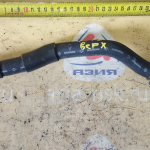 Патрубок радиатора печки Nissan 924006J000 Bluebird QU14/P11 QG18 в ВЕРХ тройника гбц