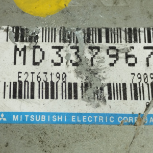 Компьютер Mitsubishi Delica MD337967 / E2T63190 4G64 PA4W 16 VALVE  ТРАМБЛЕРНЫЙ